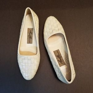 White Amalfi Pillow "Bentley" Leather Loafer 4 W